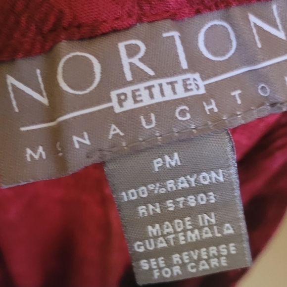 Red Small Blouse / Medium Pants Petite Pantsuit - Picture 5 of 5